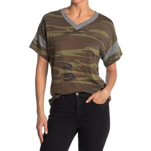 NWOT ALTERNATIVE APPAREL CAMO T-SHIRT